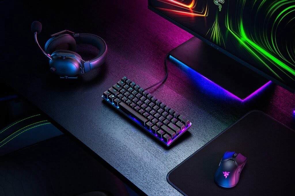 Razer lanseaza Huntsman Mini Analog