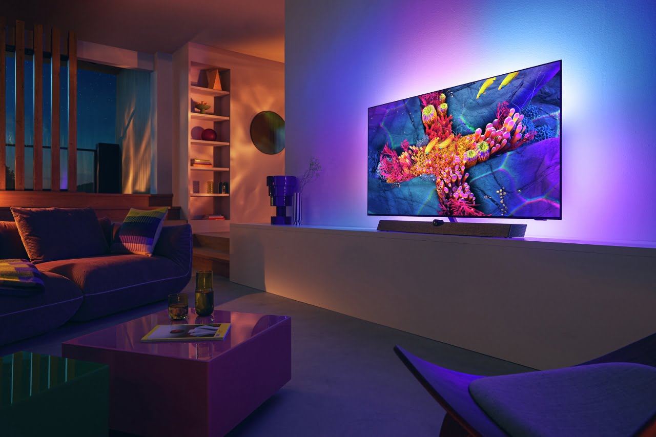 Philips lanseaza televizoarele Ambilight OLED+